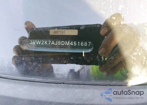 2013 Volkswagen Jetta 2.0L S z USA, uszkodzony, nr VIN 3VW2K7AJ9DM451687